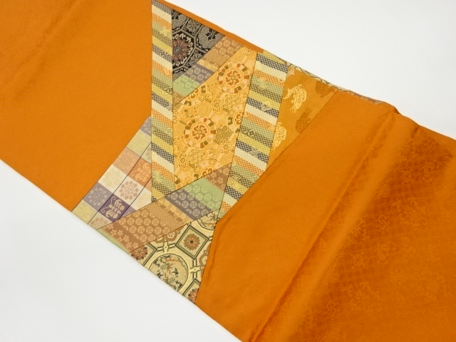 リサイクル　切嵌華紋に蝶・宝尽くし・荒磯模様織出し名古屋帯